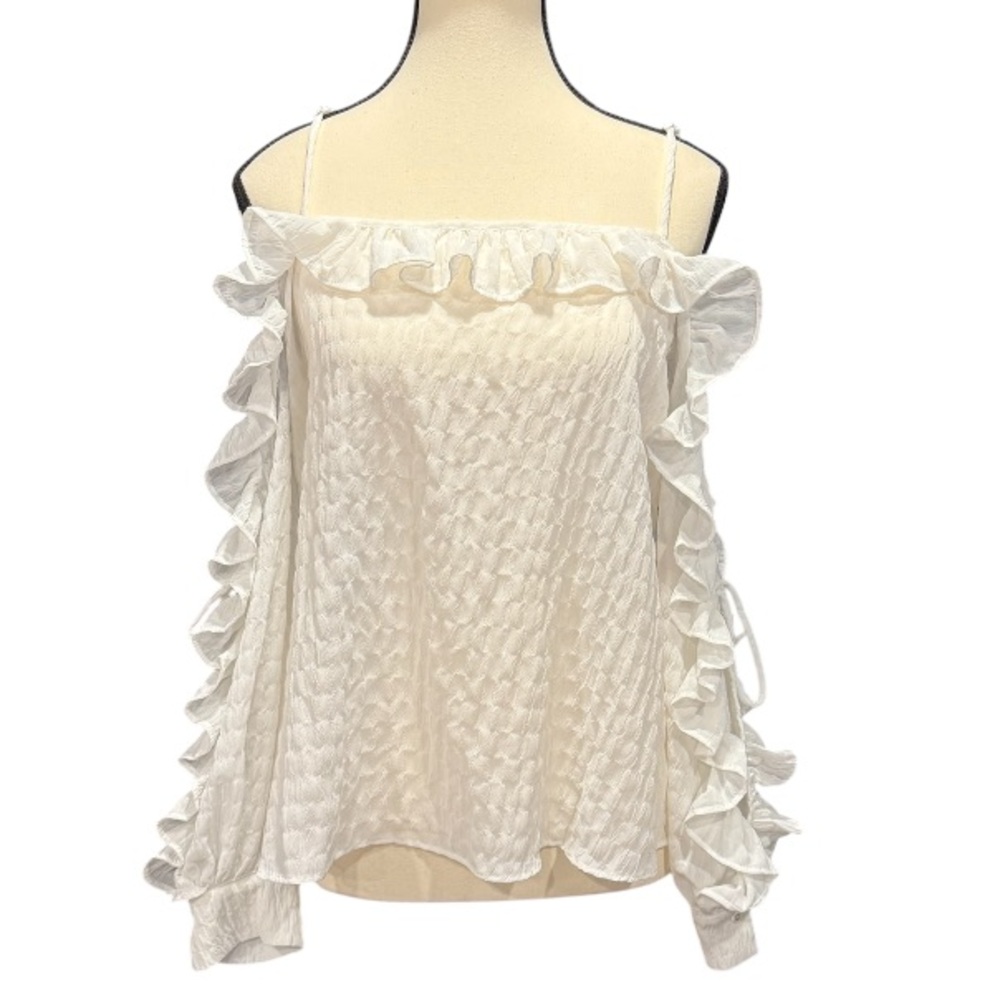 NWT! White Ruffle Open Sleeve Top – Size:S
